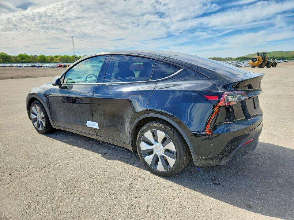 2022 Tesla Model y VIN 7SAYGAEE3NF378284 COPART salvage auction — WATER/FLOOD, Ny - Mv907A-Flood Salvage, sold $12,400 on 2026-07-13 (photo 2)