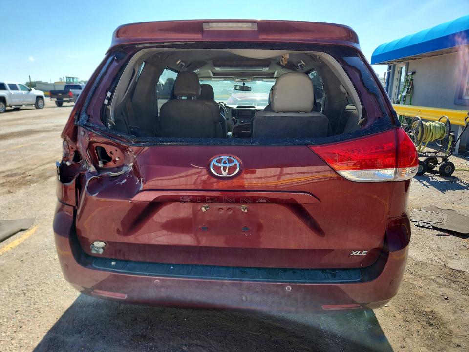 2014 Toyota Sienna VIN 5TDYK3DCXES447569 COPART salvage auction — FRONT END, KS - CERT OF TITLE-SALVAGE (P), sold $1,600 on 2026-07-27 (photo 6)