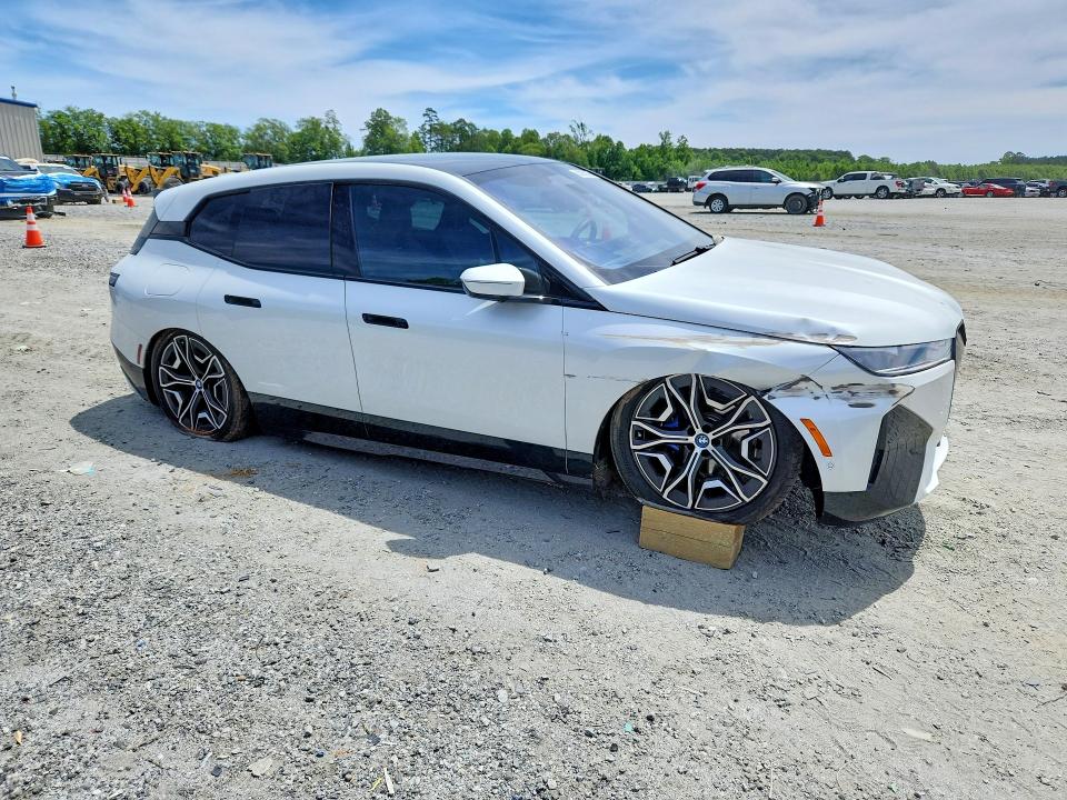 2025 BMW Ix VIN WB523CF02SCU70598 COPART salvage auction — FRONT END, Sc - Cert Of Title-Salvage, sold $27,500 on 2026-08-10 (photo 4)
