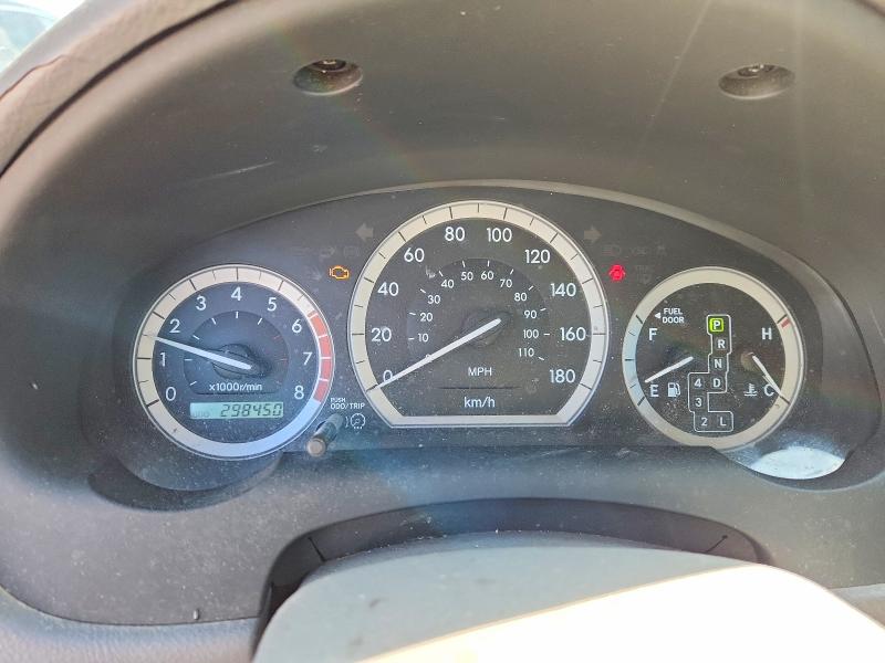 2004 Toyota Sienna VIN 5TDZA23CX4S186753 COPART salvage auction — FRONT END, ON - PERMIT NO BRAND - UNFIT, sold $1,100 on 2026-07-14 (photo 9)