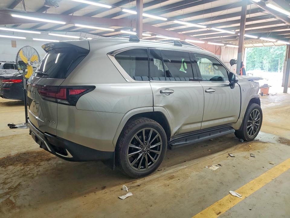 2023 Lexus Lx 600 VIN JTJMB7CX9P4019708 COPART salvage auction — SIDE, NC - SALVAGE CERTIFICATE OF TITLE, sold $5,700 on 2026-07-29 (photo 3)