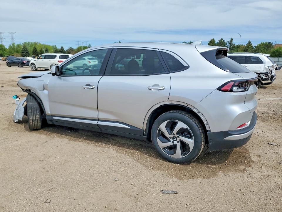 2024 Vinfast trading and production Vf 8 VIN RLLV1AEB2RH008950 COPART salvage auction — FRONT END, IL - SALVAGE CERTIFICATE, sold $3,200 on 2026-07-14 (photo 2)