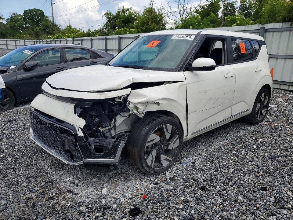 2023 Kia VIN KNDJ53AUXP7868663 COPART salvage auction — FRONT END, Fl - Certificate Of Destruction, sold $3,600 on 2026-07-07 (photo 1)
