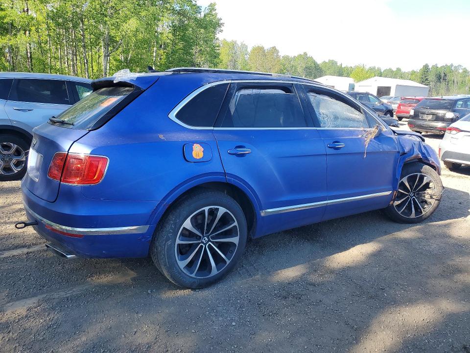 2017 Bentley Bentayga VIN SJAAC2ZV6HC015488 COPART salvage auction — FRONT END, On - Permit Salvage, sold $2,350 on 2026-07-30 (photo 3)