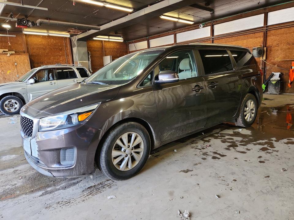 2016 Kia SEDONA VIN KNDMB5C13G6190865 COPART salvage auction — FRONT END, Salvage Title, sold $1,050 on 2026-07-16 (photo 1)