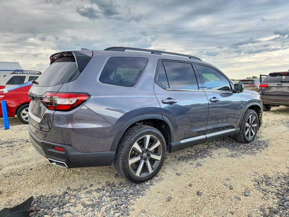 2025 Honda Pilot VIN 5FNYG1H73SB076144 COPART salvage auction — HAIL, MO - SALVAGE CERTIFICATE OF TITLE, sold $22,900 on 2026-07-27 (photo 3)