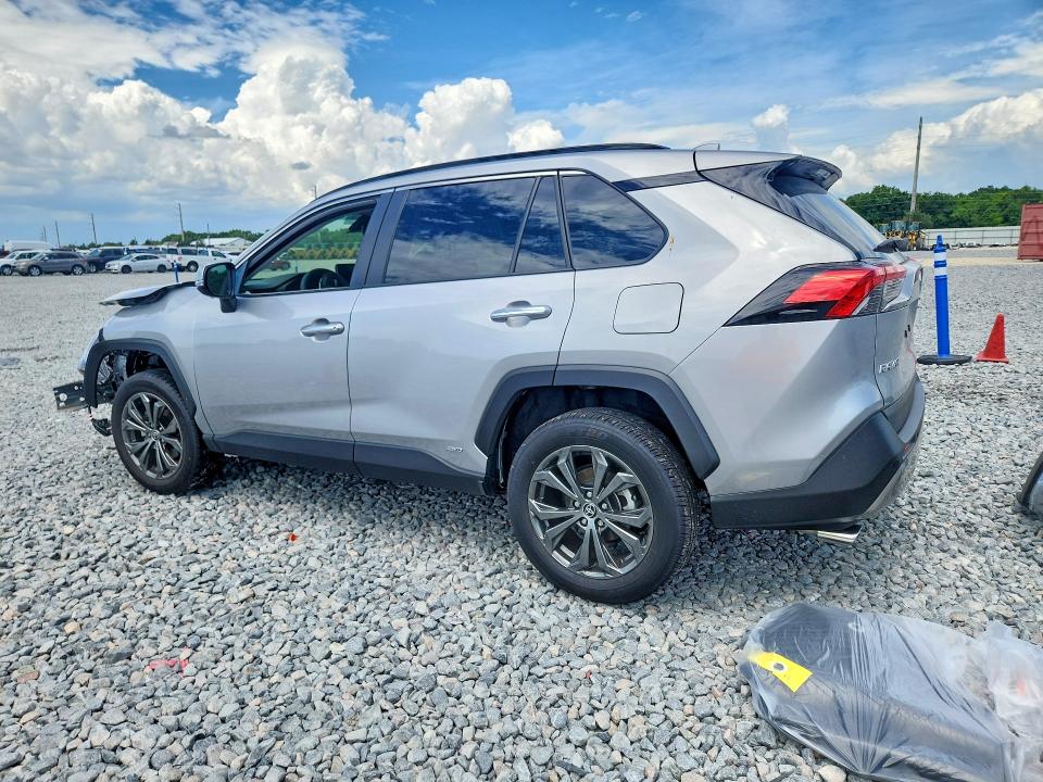 2025 Toyota Rav 4 VIN JTMD6RFVXSJ072814 COPART salvage auction — SIDE, Fl - Cert Of Title Slvg Rebuildable, sold $17,000 on 2026-07-06 (photo 2)