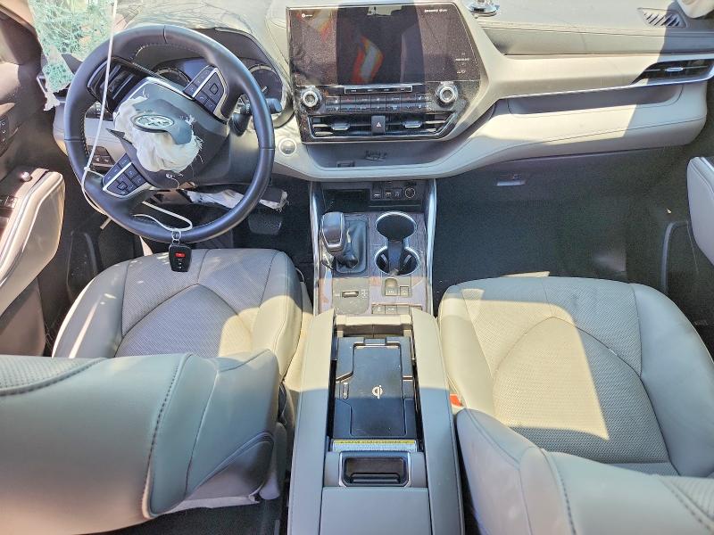 2020 Toyota Highlander VIN 5TDYZRAH7LS029322 COPART salvage auction — FRONT END, Tx - Salvage Vehicle Title, sold $7,200 on 2026-07-09 (photo 8)