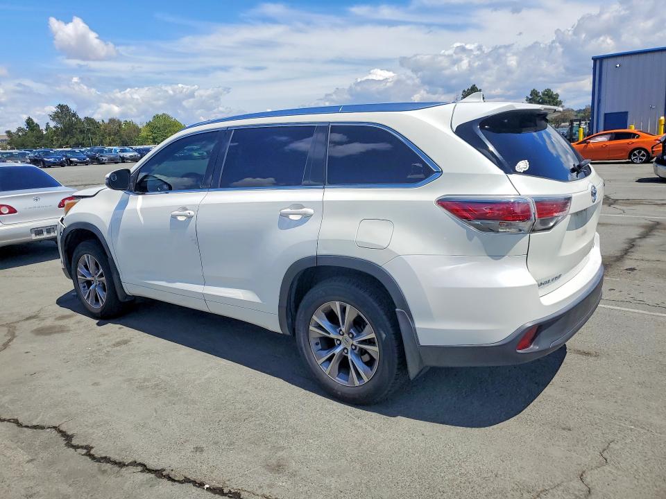 2015 Toyota Highlander VIN 5TDJKRFH8FS193522 COPART salvage auction — FRONT END, Ca - Salvage Certificate, sold $6,300 on 2026-07-06 (photo 2)
