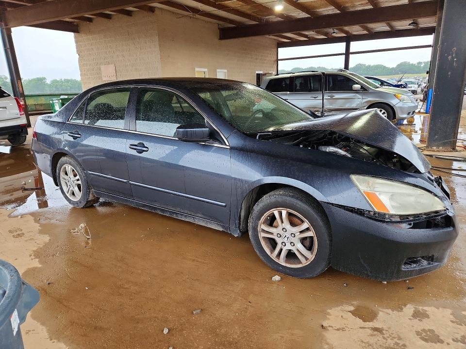 2007 Honda Accord VIN JHMCM56327C010844 COPART salvage auction — FRONT END, Al - Cert Of Title-Salvage Title, sold $275 on 2026-07-15 (photo 4)