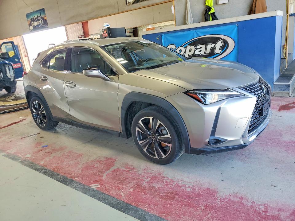 2022 Lexus Ux VIN JTHX3JBH1N2047322 COPART salvage auction — VANDALISM, Wv - Salvage Certificate, sold $12,600 on 2026-07-06 (photo 4)