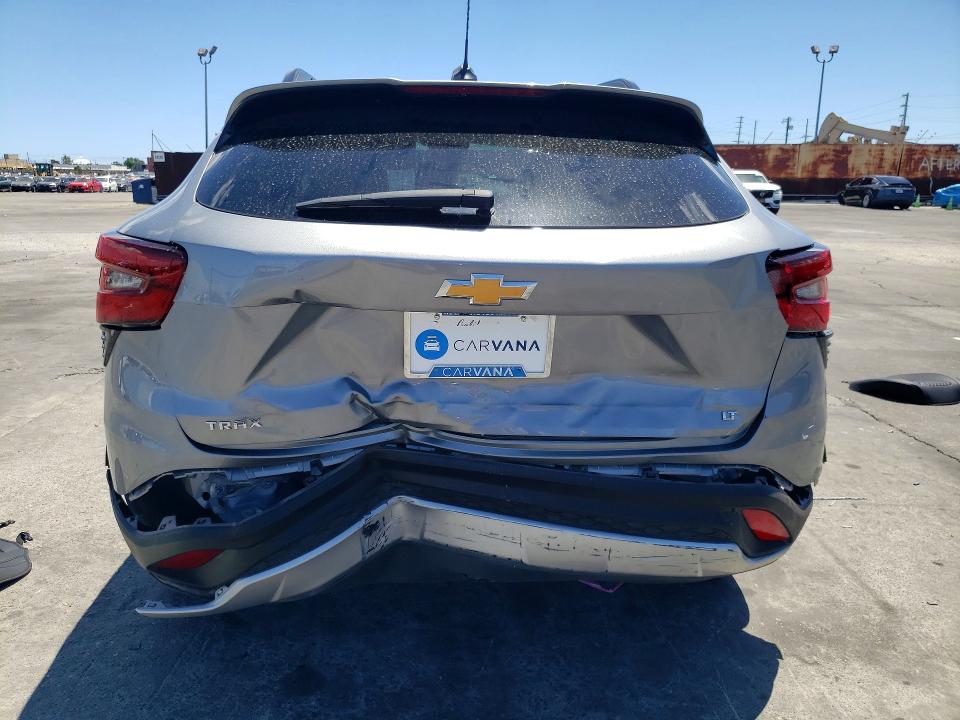 2025 Chevrolet Trax VIN KL77LHEP2SC274597 COPART salvage auction — REAR END, Ca - Salvage Certificate, sold $7,500 on 2026-07-27 (photo 6)