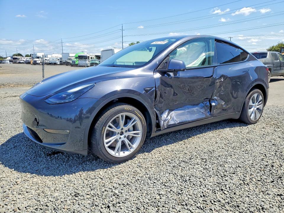 2024 Tesla Model y VIN 7SAYGDEE4RF074680 COPART salvage auction — SIDE, Or - Salvage Title Certificate, sold $14,600 on 2026-08-04 (photo 1)