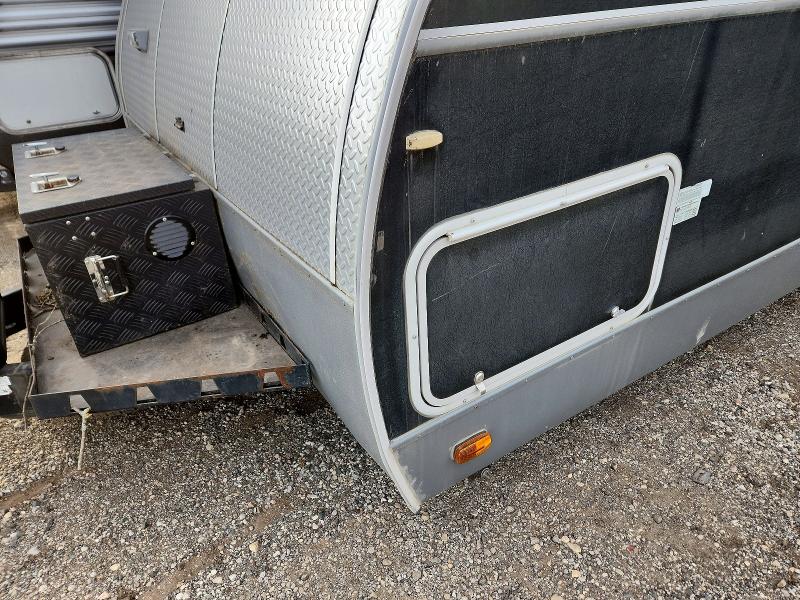 2006 Keystone Camper VIN 4YDT220206T650164 COPART salvage auction — ROOF, MI - CERTIFICATE OF TITLE, sold $375 on 2026-07-07 (photo 8)