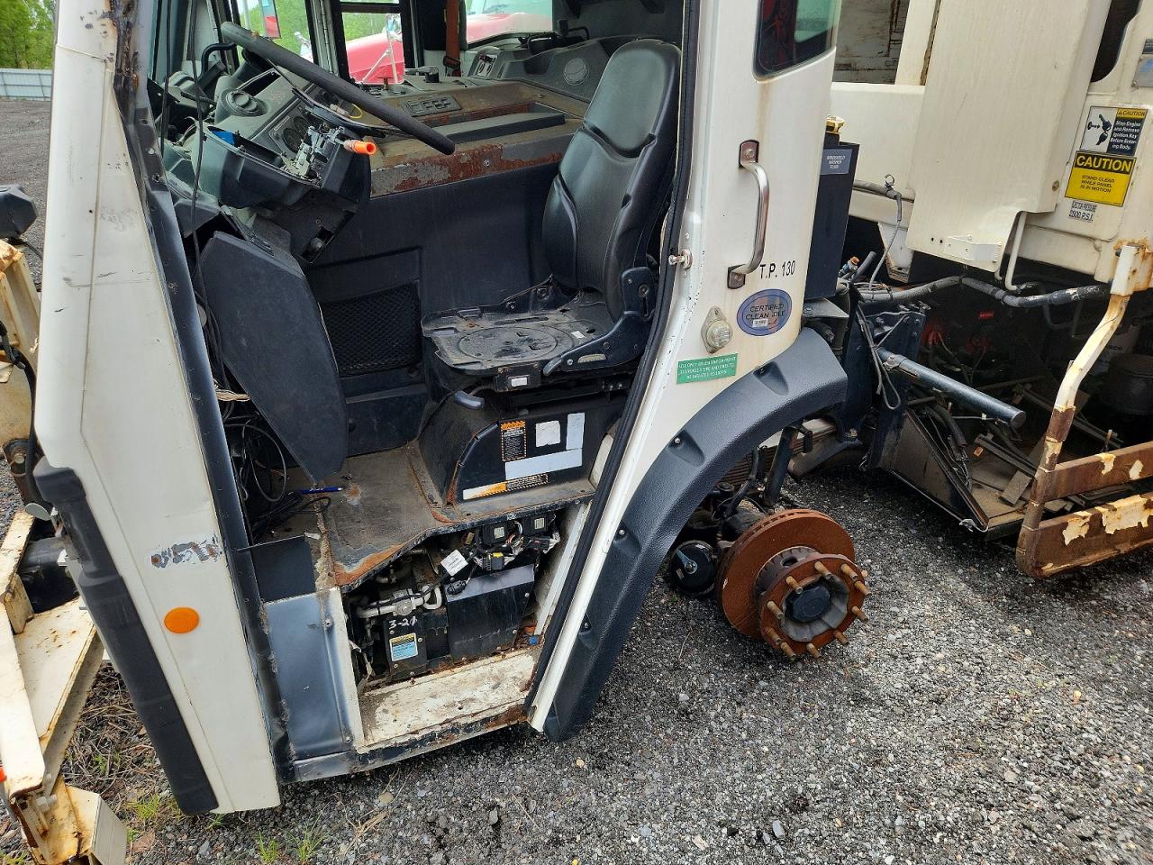 2019 Mack All other VIN 1M2LR02C9KM003884 COPART salvage auction — Mechanical, NY - CERT OF TITLE-SALVAGE, sold $2,950 on 2026-09-03 (photo 9)
