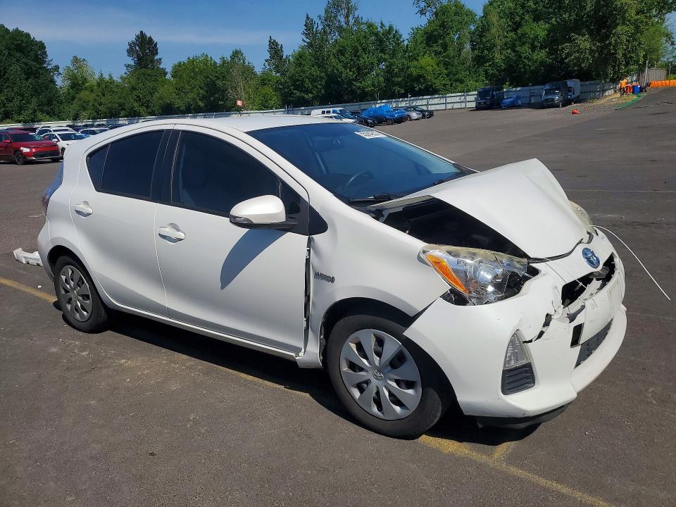 2014 Toyota Prius VIN JTDKDTB33E1563356 COPART salvage auction — FRONT END, OR - SALVAGE TITLE CERTIFICATE, sold $1,050 on 2026-08-01 (photo 4)