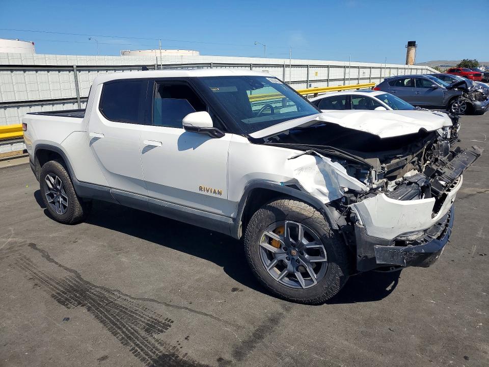 2022 Rivian VIN 7FCTGAAL6NN001844 COPART salvage auction — FRONT END, Ca - Salvage Certificate, sold $10,400 on 2026-07-09 (photo 4)