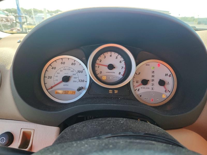 2004 Toyota Rav4 VIN JTEGD20V640009667 COPART salvage auction — MINOR DENT/SCRATCHES, FL - CERTIFICATE OF TITLE (P), sold $725 on 2026-07-21 (photo 9)