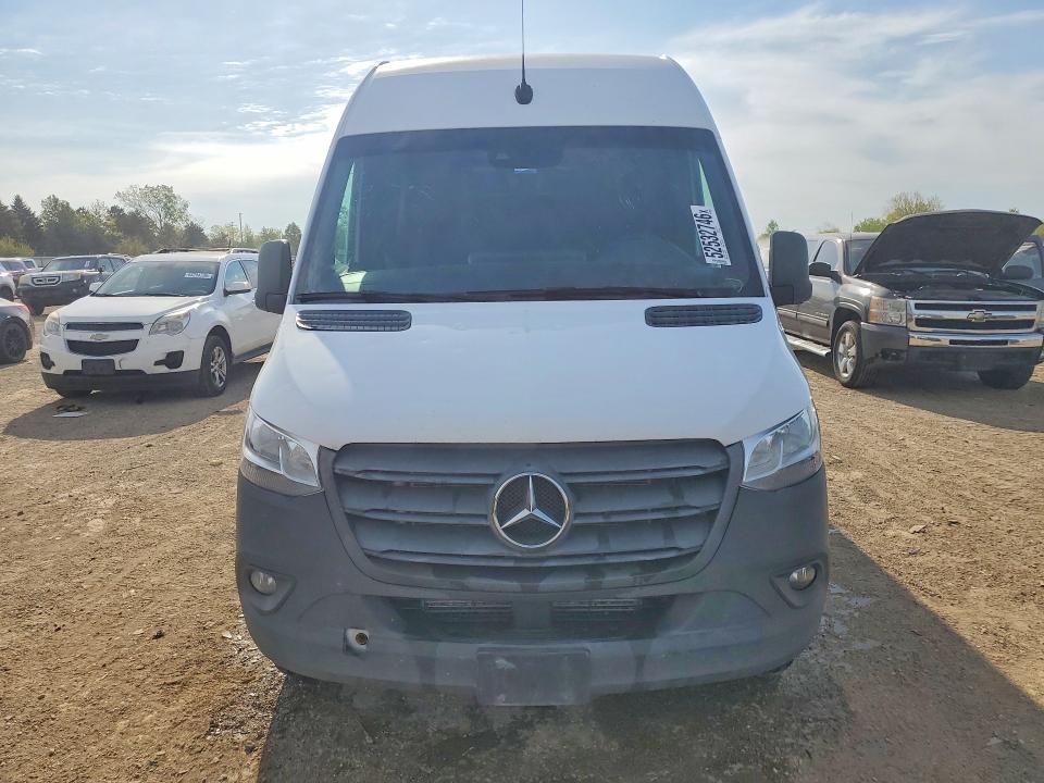2022 Mercedes-benz VIN W1Y4EDHY8NT106640 COPART salvage auction — HAIL, Il - Salvage Certificate, sold $10,200 on 2026-07-30 (photo 5)