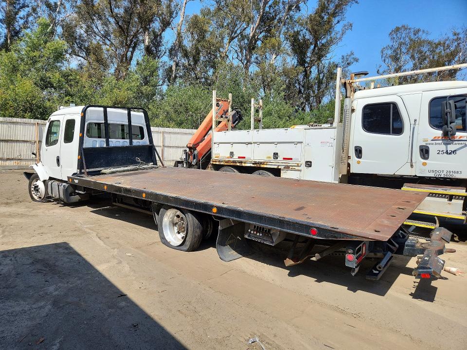 2015 Frht - freightliner M2 VIN 1FVACWDT9FHGK4027 COPART salvage auction — FRONT END, CA - SALVAGE CERTIFICATE, sold $2,200 on 2026-07-29 (photo 2)