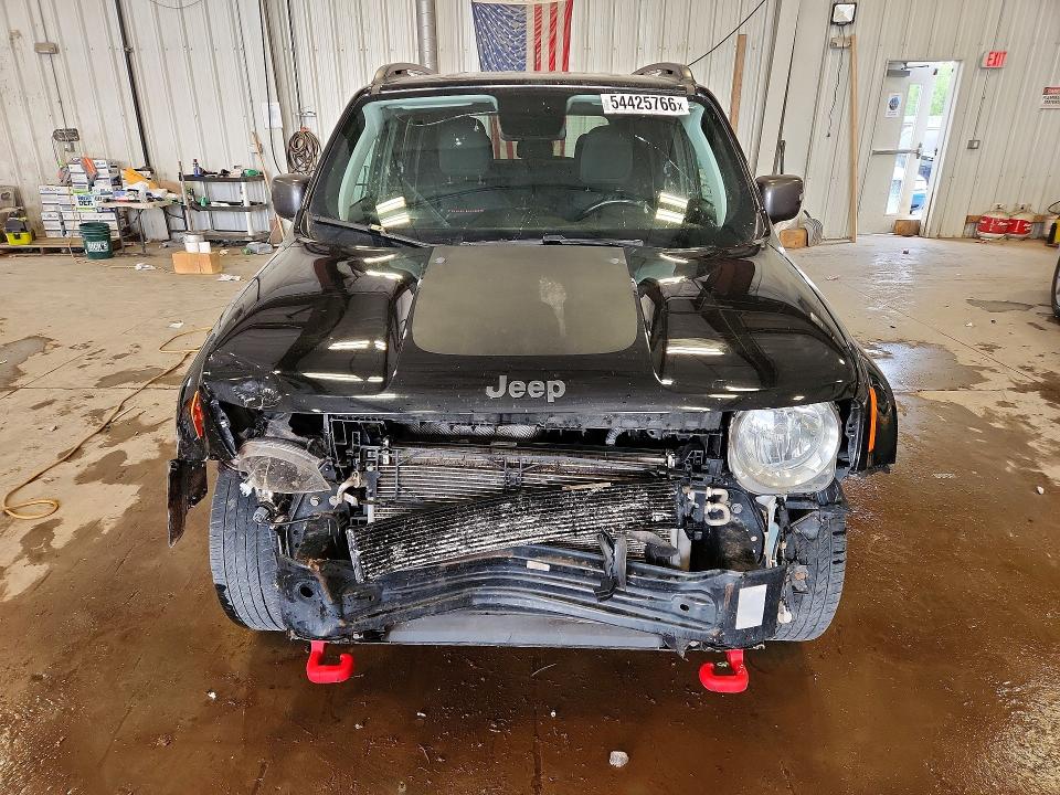 2018 Jeep VIN ZACCJBCB0JPH41800 COPART salvage auction — FRONT END, WI - JUNKED VEHICLE BILL OF SALE, sold $900 on 2026-08-03 (photo 5)