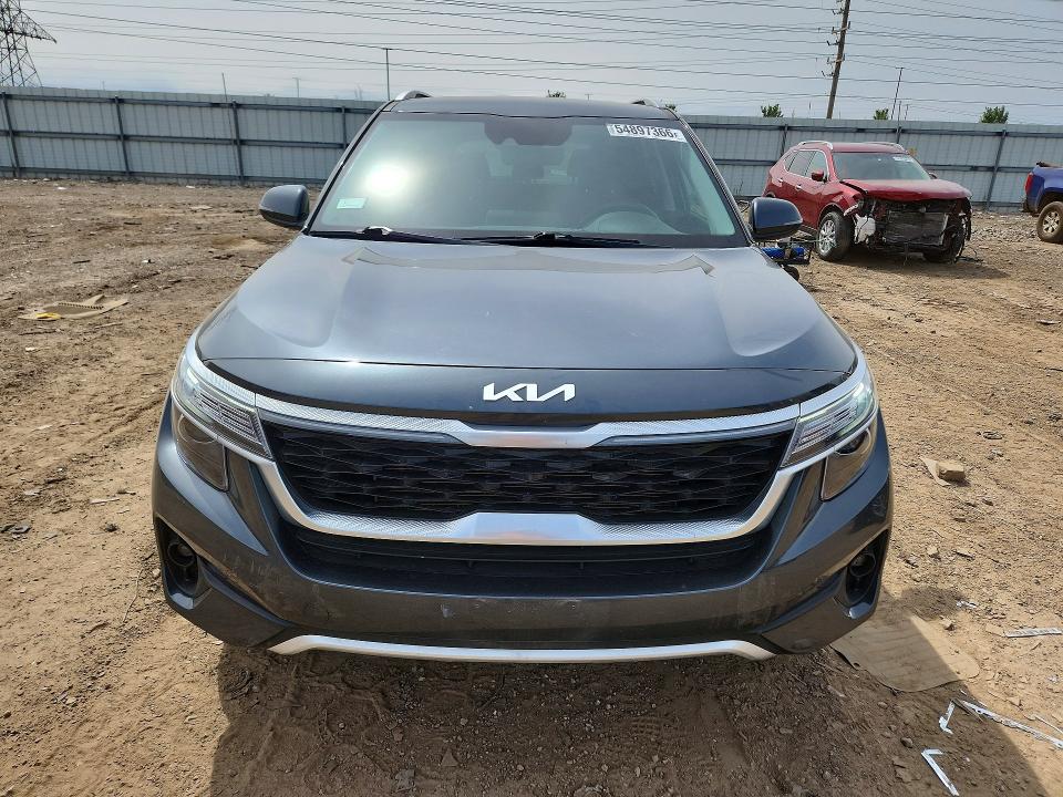 2023 Kia Seltos VIN KNDEUCAAXP7454082 COPART salvage auction — SIDE, Il - Salvage Certificate, sold $6,100 on 2026-07-28 (photo 5)