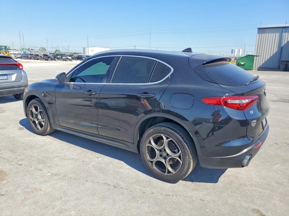 2018 Alfa romeo Stelvio VIN ZASFAKAN1J7B74253 COPART salvage auction — MINOR DENT/SCRATCHES, Fl - Certificate Of Title, sold $5,200 on 2026-07-29 (photo 2)