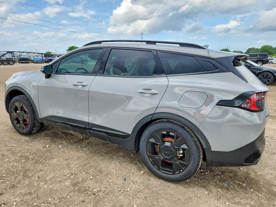 2026 Kia Sportage VIN 5XYK6CDF8TG328269 COPART salvage auction — SIDE, Salvage Title, sold $7,700 on 2026-07-29 (photo 2)