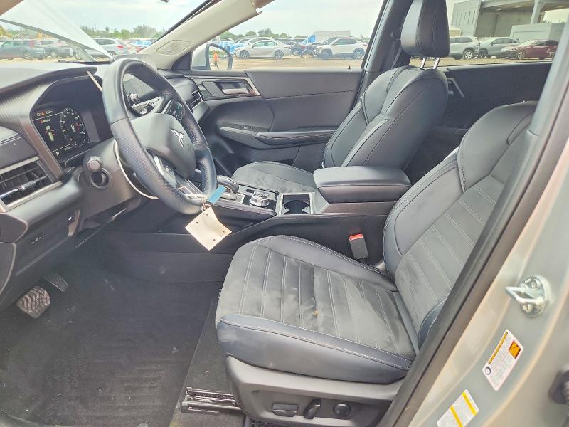 2024 Mitsubishi Outlander VIN JA4J3VA80RZ085714 COPART salvage auction — SIDE, Fl - Cert Of Title Slvg Rebuildable, sold $9,100 on 2026-08-20 (photo 7)