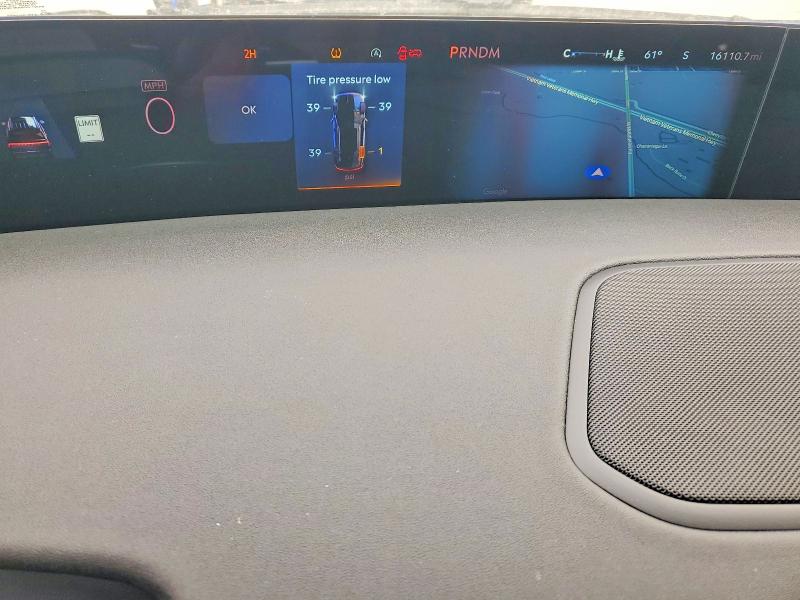 2025 Lincoln Navigator VIN 5LMJJ3LG5SEL13099 COPART salvage auction — SIDE, Id - Salvage Certificate Of Title, sold $67,500 on 2026-07-09 (photo 9)
