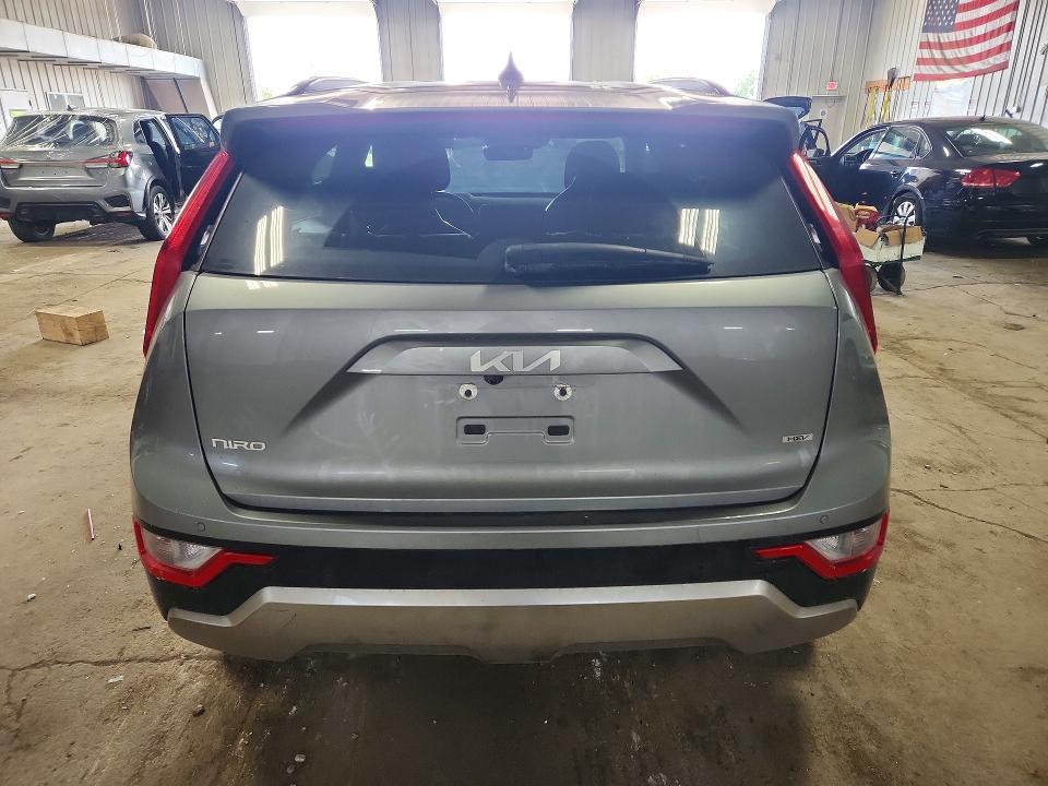 2024 Kia Niro VIN KNDCR3LE5R5121327 COPART salvage auction — FRONT END, WI - CERT OF TITLE-SALVAGE VEHICLE, sold $7,800 on 2026-07-06 (photo 6)