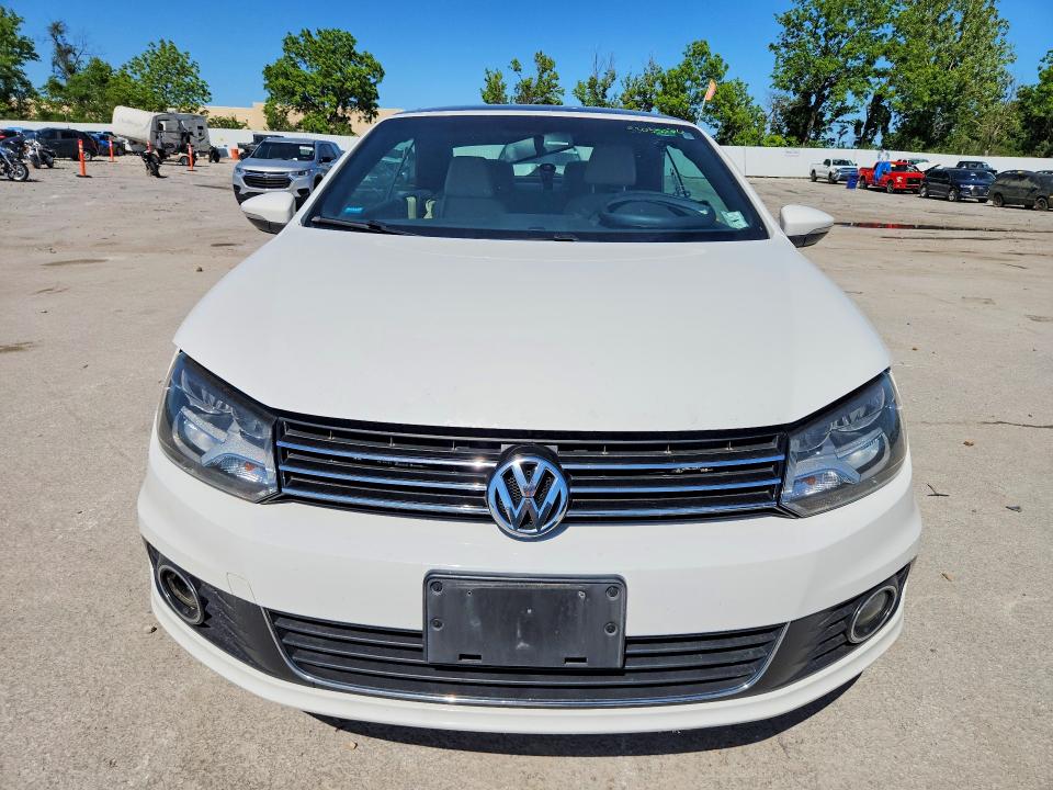 2012 Volkswagen Eos VIN WVWBW7AH7CV000122 COPART salvage auction — REAR END, Mo - Certificate Of Title, sold $725 on 2026-07-10 (photo 5)