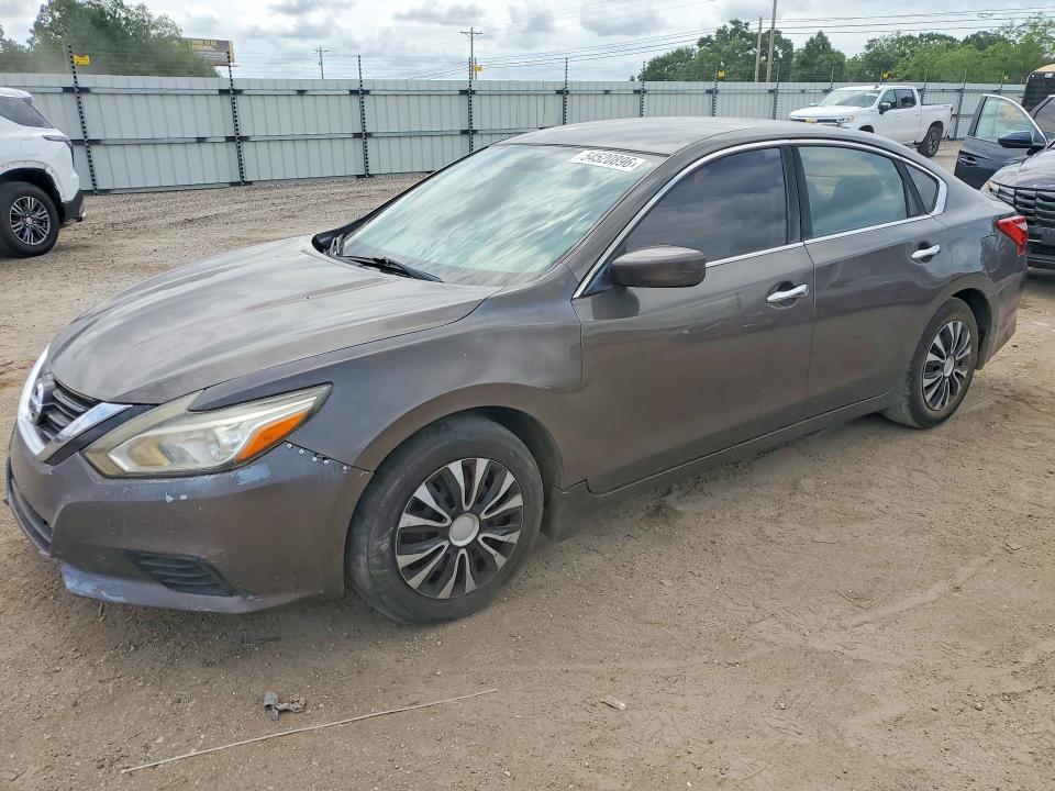 2017 Nissan Altima VIN 1N4AL3AP0HN304751 COPART salvage auction — FRONT END, AL - CERT OF TITLE-SALVAGE TITLE, sold $425 on 2026-07-09 (photo 1)