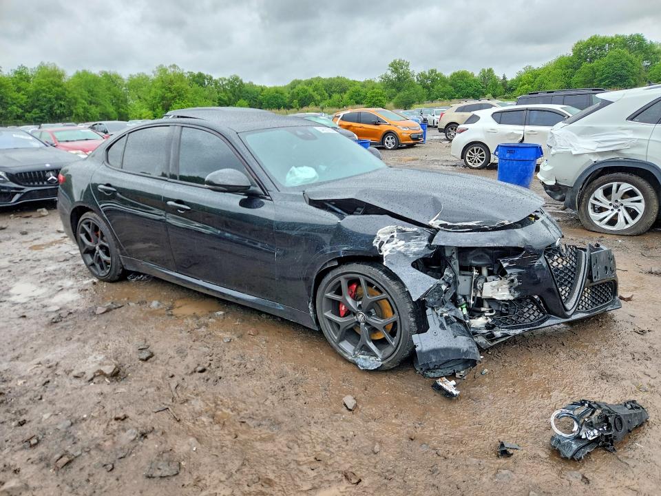 2020 Alfa romeo Giulia VIN ZARFANAN1L7635163 COPART salvage auction — FRONT END, Pa - Certificate Of Salvage, sold $1,850 on 2026-07-20 (photo 4)