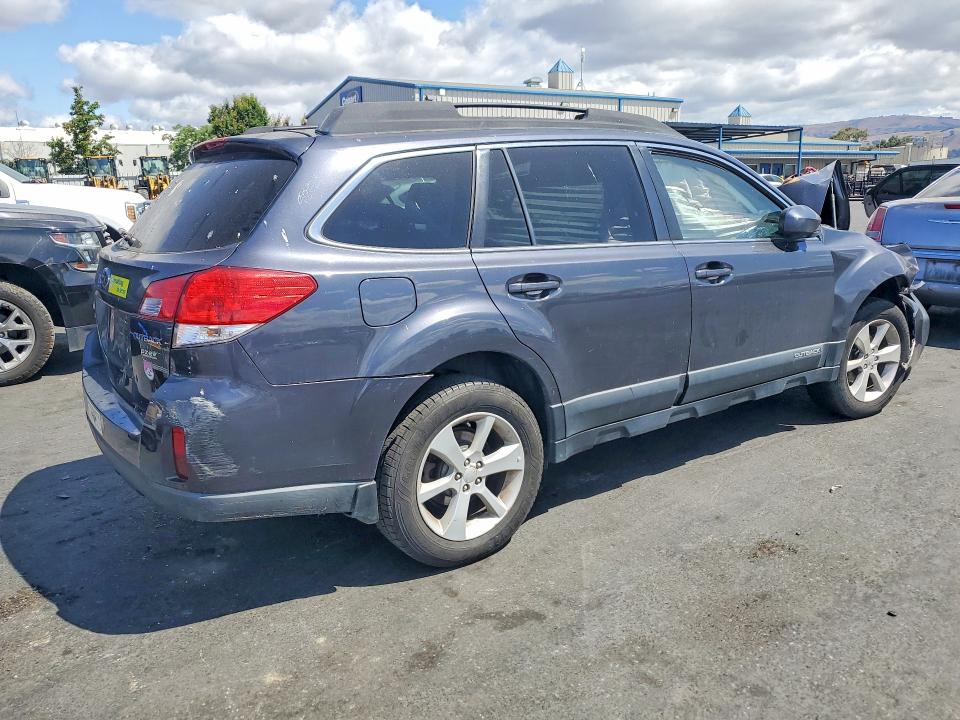 2013 Subaru Outback VIN 4S4BRBCC0D3233604 COPART salvage auction — FRONT END, Ca - Salvage Certificate, sold $225 on 2026-07-09 (photo 3)