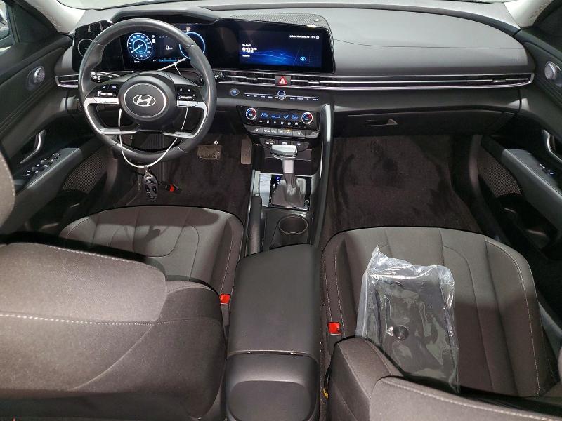 2025 Hyundai Elantra VIN KMHLM4DG4SU050956 COPART salvage auction — NORMAL WEAR, Ab - Bos - Active, sold $18,300 on 2026-07-03 (photo 8)