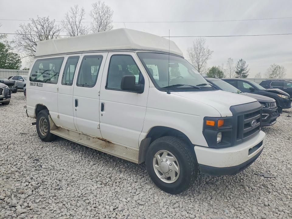 2009 Ford Econoline VIN 1FTNE24W09DA17503 COPART salvage auction — MINOR DENT/SCRATCHES, Mi - Dealer Only Clean Title (P), sold $3,500 on 2026-07-09 (photo 4)