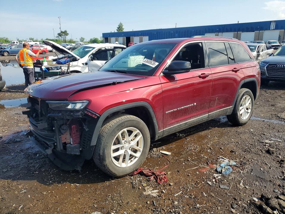 2024 Jeep Cherokee VIN 1C4RJHAGXRC212026 — COPART salvage auction photo