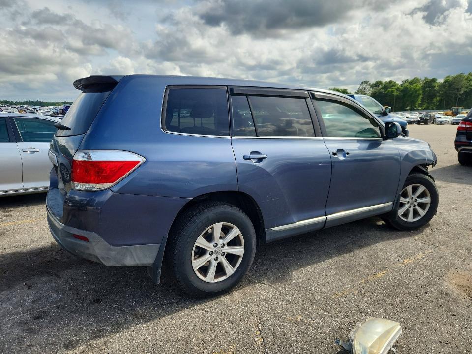 2012 Toyota Highlander VIN 5TDZK3EH0CS060945 COPART salvage auction — FRONT END, MS - CERT OF TITLE-SALVAGED, sold $1,600 on 2026-07-06 (photo 3)