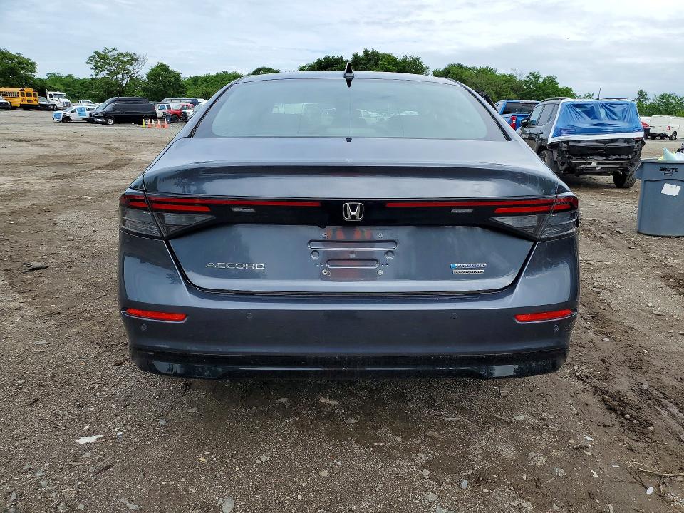 2025 Honda Accord VIN 1HGCY2F84SA001990 COPART salvage auction — SIDE, Md - Cert Of Salvage > 75% Damage, sold $14,900 on 2026-07-28 (photo 6)