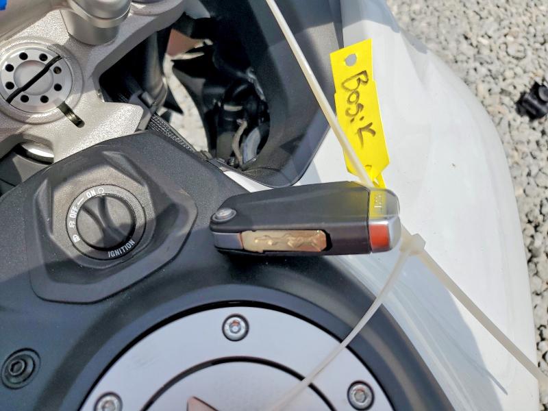 2024 Ducati VIN ZDMAALVW2RB015959 COPART salvage auction — FRONT END, Fl - Cert Of Title Slvg Rebuildable, sold $7,400 on 2026-07-30 (photo 8)