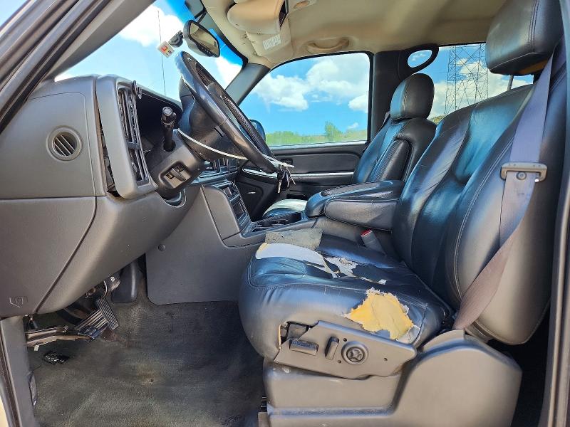 2004 Chevrolet Silverado VIN 2GCEK13T141340523 COPART salvage auction — SIDE, Co - Public - Salvage Title, sold $1,800 on 2026-07-22 (photo 7)