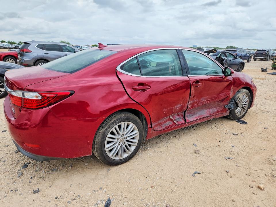 2014 Lexus VIN JTHBK1GG2E2096901 COPART salvage auction — SIDE, Tx - Salvage Vehicle Title, sold $1,800 on 2026-07-16 (photo 3)