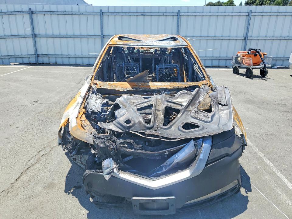 2009 Acura Tl VIN 19UUA86289A000455 COPART salvage auction — BURN, Ca - Non-Repairable Vehicle Cert, sold $10 on 2026-07-31 (photo 5)