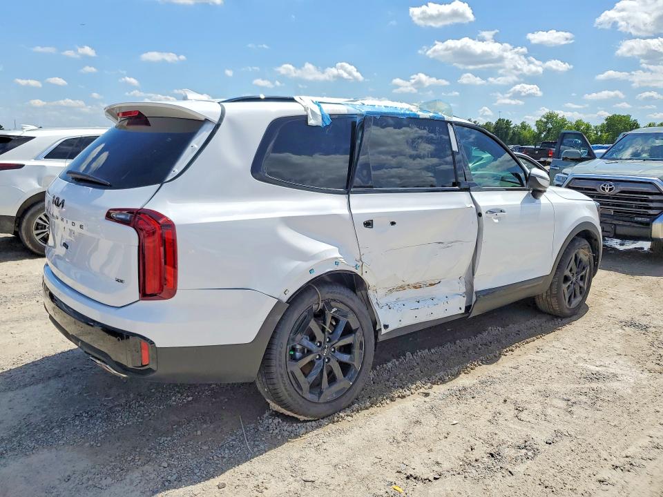 2025 Kia Telluride VIN 5XYP6DGC4SG723688 COPART salvage auction — ROLLOVER, Tx - Salvage Vehicle Title, sold $11,800 on 2026-07-28 (photo 3)