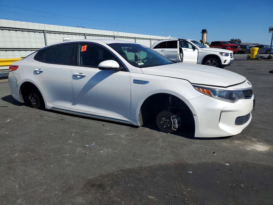 2018 Kia Optima VIN KNAGV4LD0J5025777 COPART salvage auction — VANDALISM, Ca - Salvage Certificate, sold $225 on 2026-07-20 (photo 4)