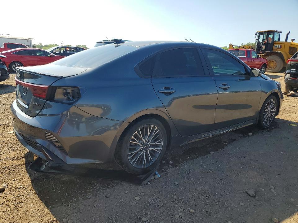 2023 Kia Forte VIN 3KPF54ADXPE663193 COPART salvage auction — REAR END, Il - Salvage Certificate, sold $7,100 on 2026-07-17 (photo 3)