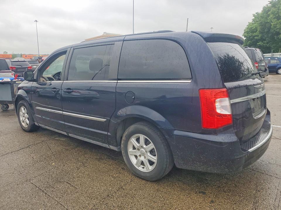 2011 Chrysler Town & country VIN 2A4RR5DG7BR615987 COPART salvage auction — MINOR DENT/SCRATCHES, Oh - Certificate Of Title, sold $300 on 2026-07-22 (photo 2)