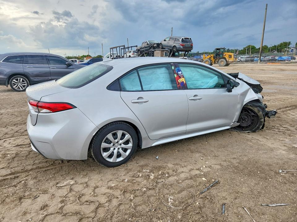 2022 Toyota Corolla VIN 5YFEPMAE2NP322672 COPART salvage auction — FRONT END, Fl - Certificate Of Destruction, sold $2,100 on 2026-07-09 (photo 3)