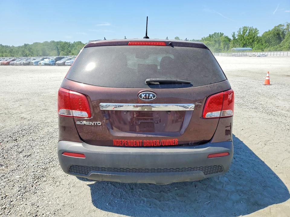 2011 Kia Sorento VIN 5XYKT3A1XBG068957 COPART salvage auction — FRONT END, Sc - Certificate Of Title, sold $975 on 2026-07-27 (photo 6)